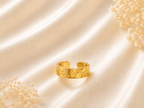 Gold Engraved Band Ring - violinas