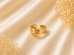 Gold Engraved Band Ring - violinas