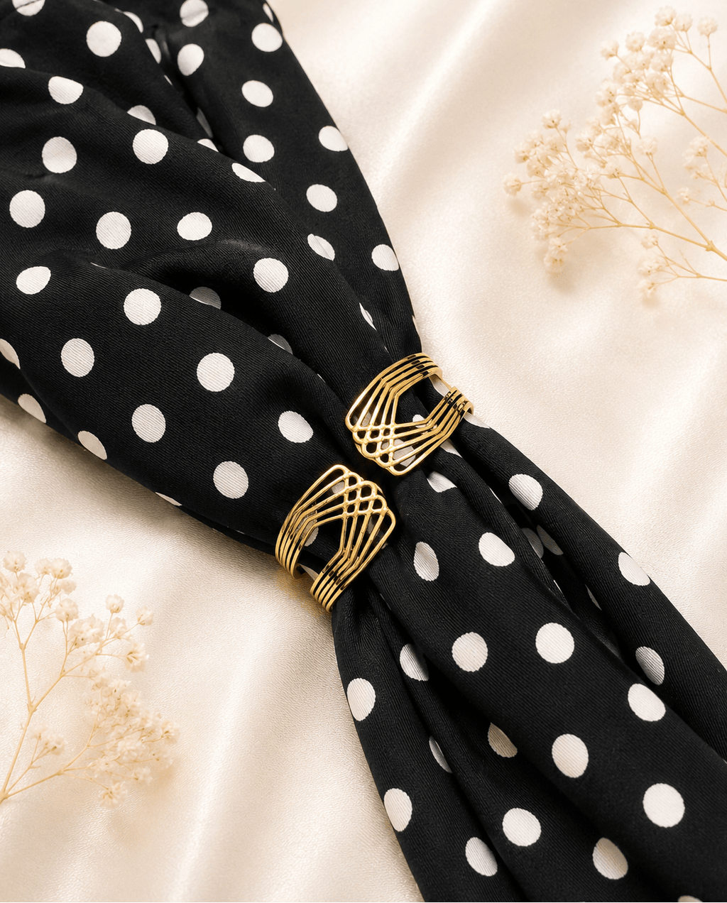 Gold Geometric Wire Cage Cuff Bracelet - violinas